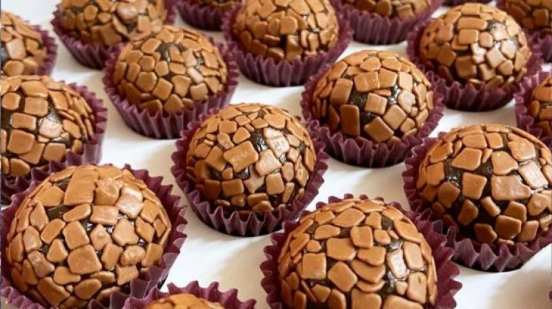 Receita de brigadeiro gourmet: aprenda como fazer