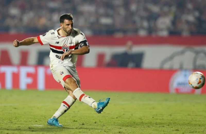 Calleri assume responsabilidade por eliminação do São Paulo