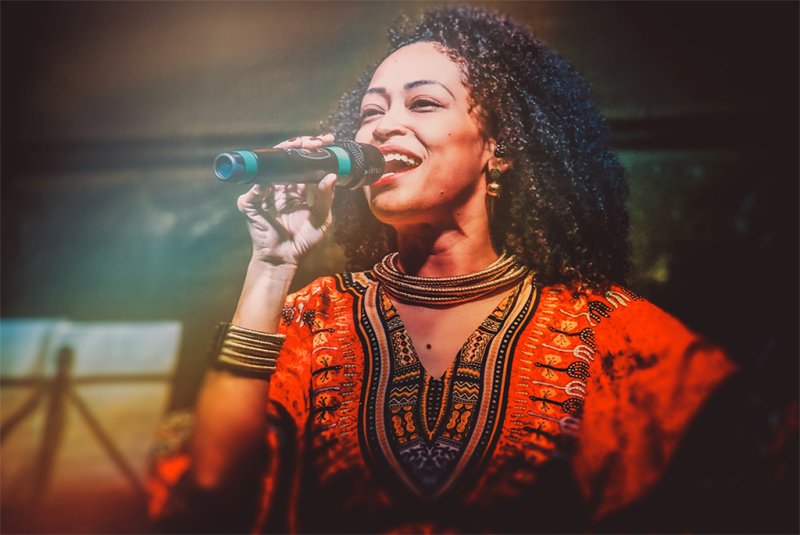 Show SambaJazz traz influência da diáspora africana ao Sesc Birigui