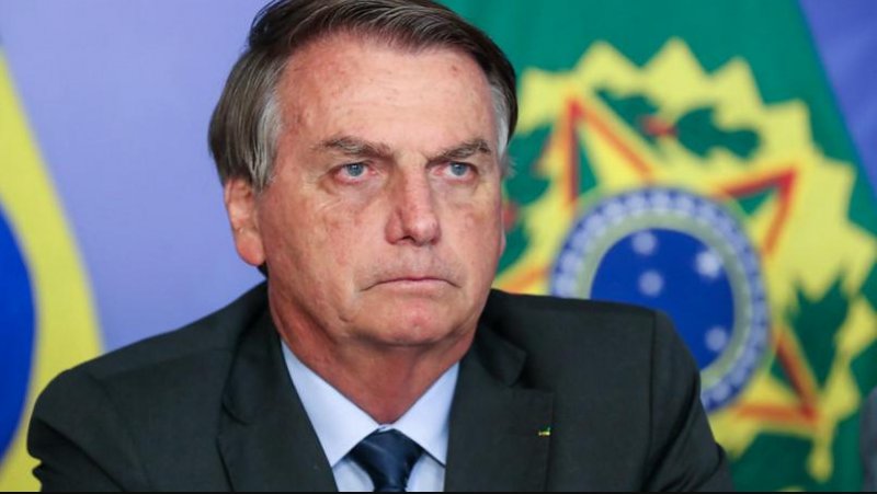 Bolsonaro tem uma obstrução abdominal e poderá passar por cirurgia de emergência