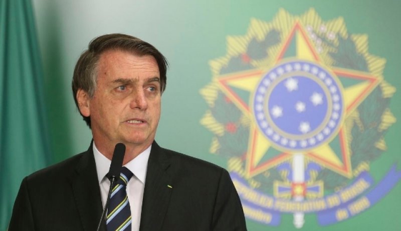 Forças Armadas vão participar do processo eleitoral, diz Bolsonaro a apoiadores