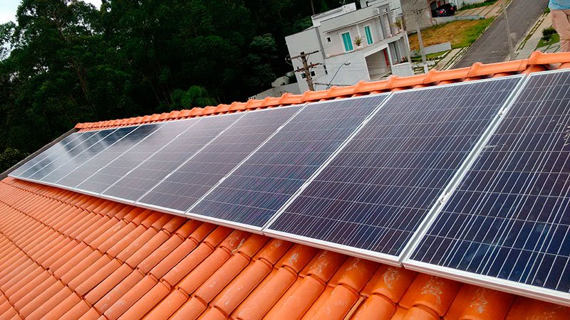 Conta de luz alta faz geração solar distribuída subir 53% até novembro