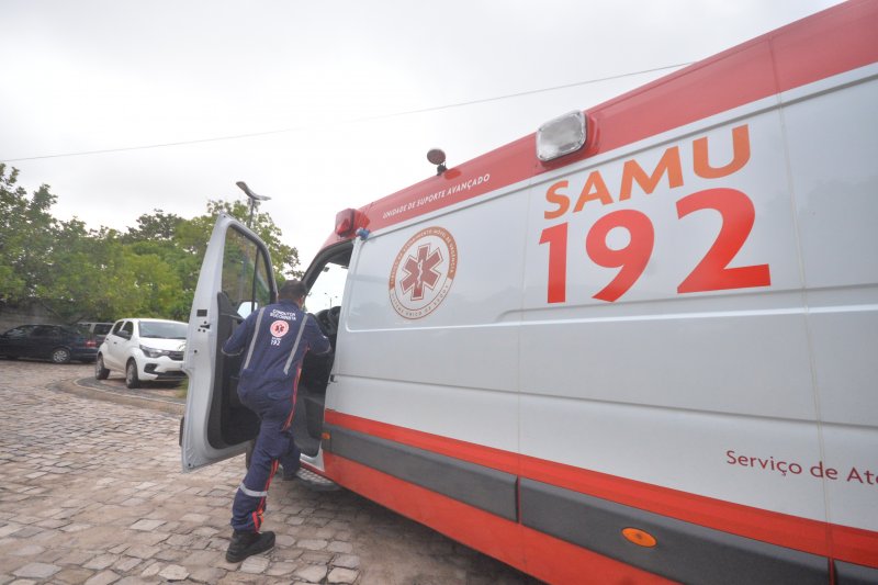 Jovem de 18 anos morre após ser atingido por trave em campo de futebol