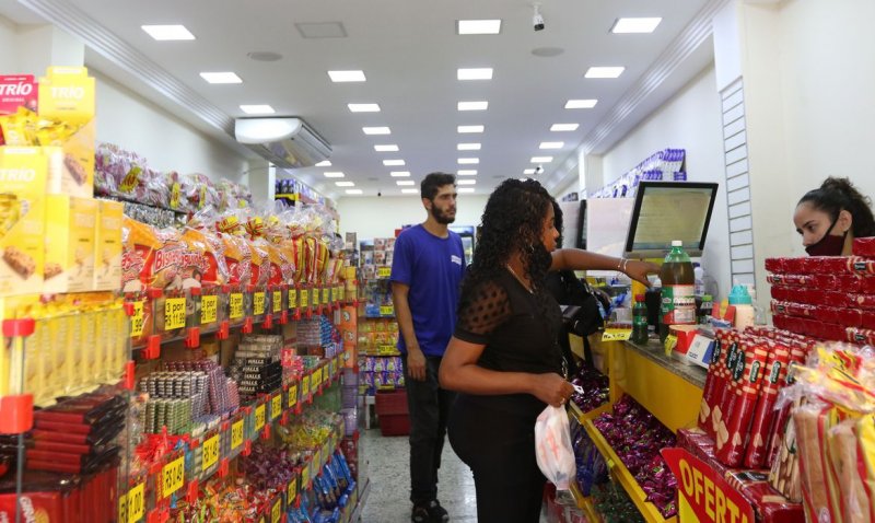 Pequenos empresários mantêm otimismo pelo quarto mês seguido