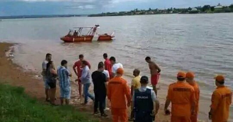 Cinco pessoas da mesma família morrem afogadas em prainha