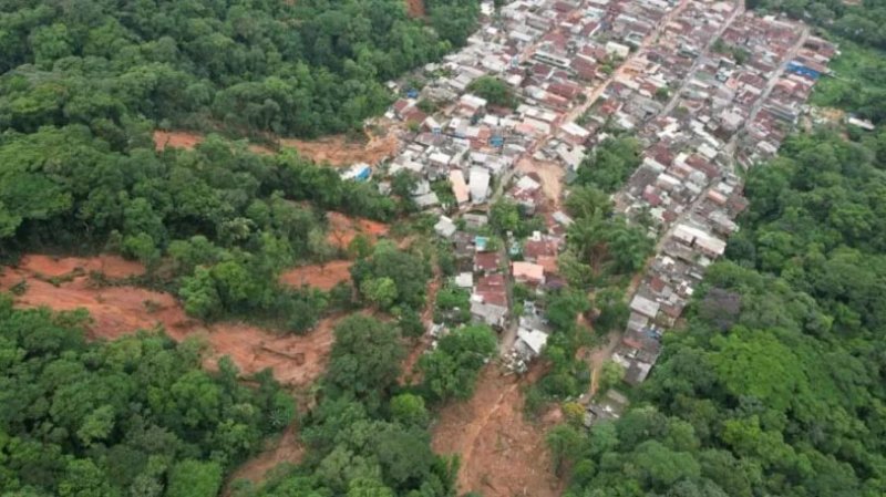 Governo de SP diz que 7 vítimas foram identificadas, sendo 3 crianças; 40 mortes foram confirmadas