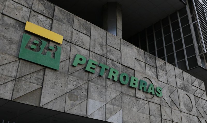 Petrobras anuncia fim de reajuste de preço pela cotação internacional