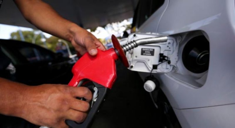 Governo reforça intenção de aumentar mistura de etanol na gasolina para 30%