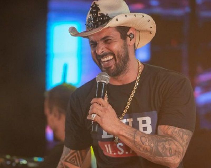 Morre o cantor sertanejo João Carreiro, aos 41 anos