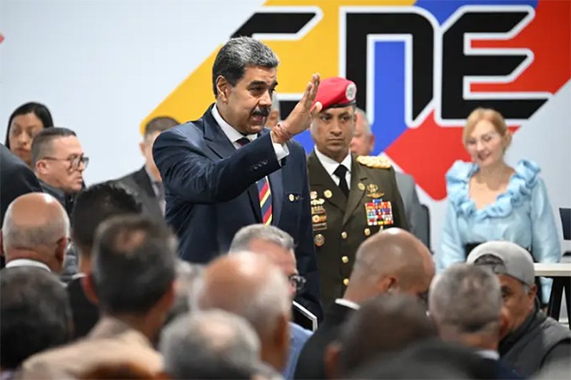 Forças Armadas da Venezuela reafirmam lealdade a Maduro