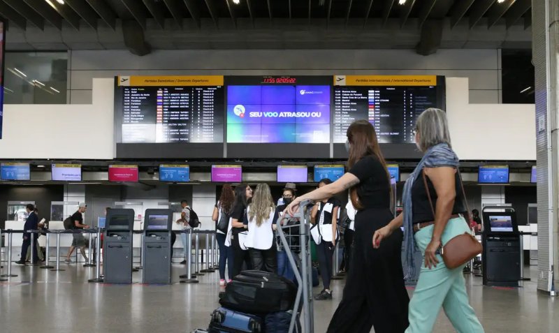 Programa Voa Brasil vende 10 mil passagens a R$ 200 em dois meses