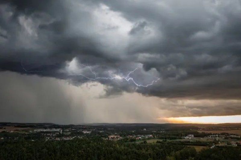 Frente fria se aproxima e traz chuva entre 20 e 24 de novembro