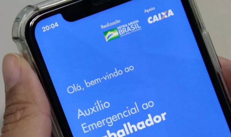 208 candidatos com mais de R$ 300 mil receberam auxílio, no estado de SP