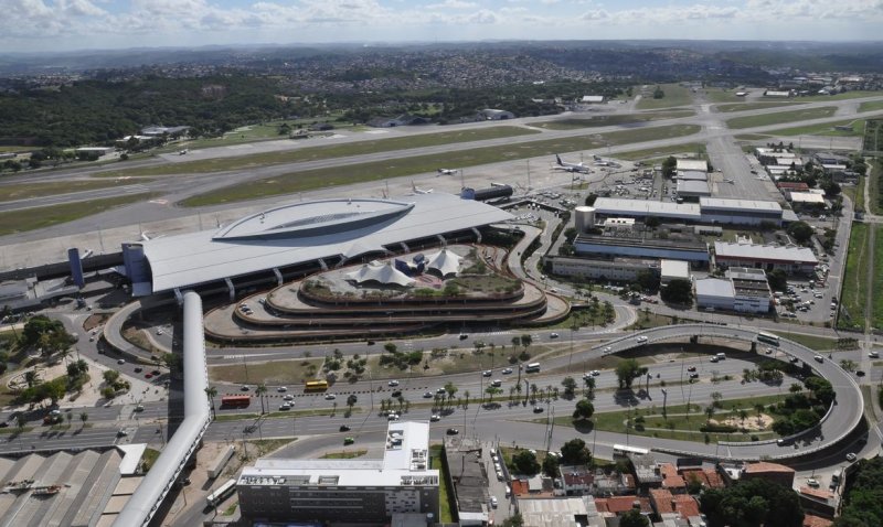 Avião que buscará vacinas na Índia parte nesta sexta-feira do Recife