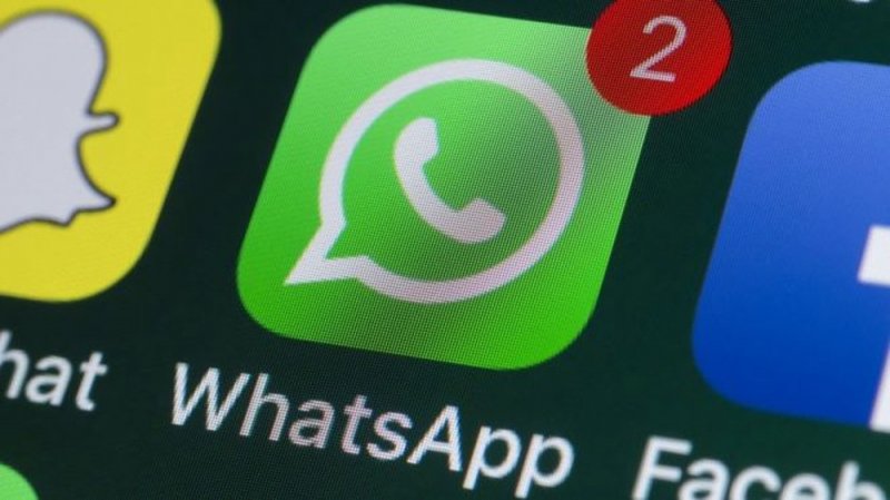 Pagamento por WhatsApp será aprovado em breve, diz Campos Neto